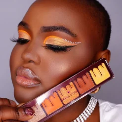 I Heart Revolution Mini Chocolate Eyeshadow Palette Chocolate Fudge