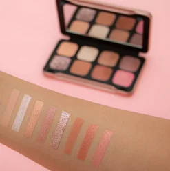 Makeup Revolution Forever Flawless Dynamic Eternal Eyeshadow Palette