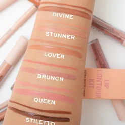 Makeup Revolution Lip Contour Kit Queen