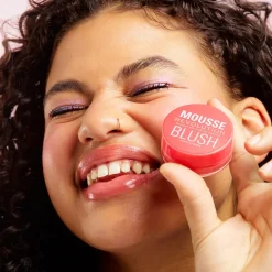 Makeup Revolution Mousse Blusher Grapefruit Coral