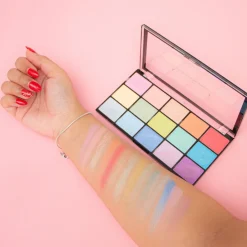 Makeup Revolution Reloaded Eyeshadow Palette Sugar Pie