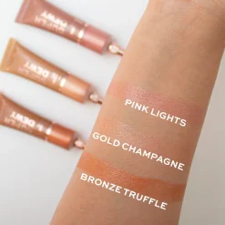 Makeup Revolution Superdewy Liquid Highlighter Bronze Truffle