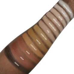 Relove by Revolution Super Matte Pressed Powder Beige